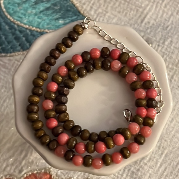Strawberry Quartz Choker - Picture 1 of 4